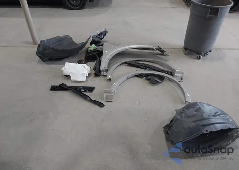 2024 Mazda Cx-5 2.5 S Preferred z USA, uszkodzony, nr VIN JM3KFBCM8R0367055